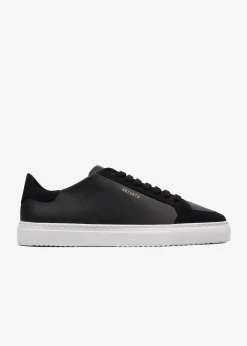 Clean 90 Triple Sneaker
