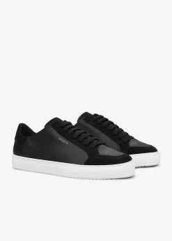 Clean 90 Triple Sneaker