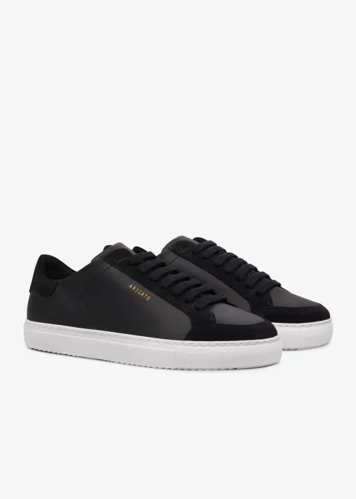 Clean 90 Triple Sneaker