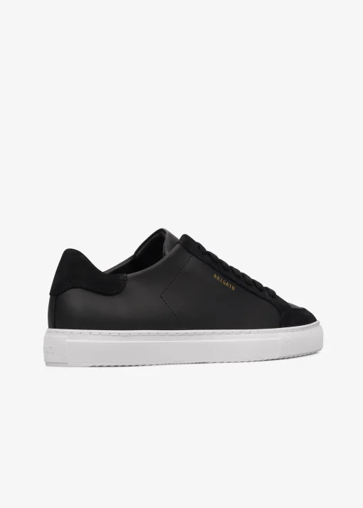 Clean 90 Triple Sneaker