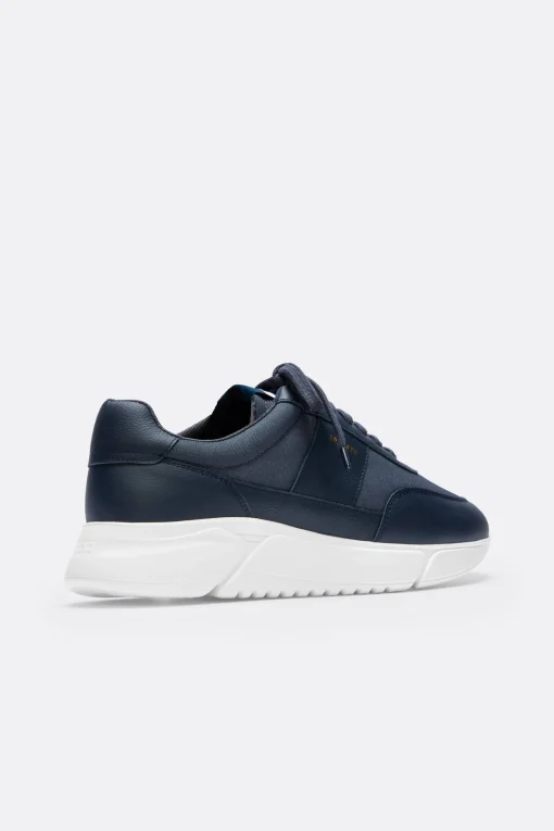 Genesis Vintage Runner